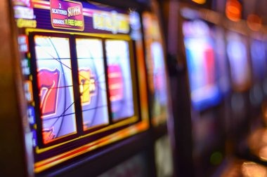 jayaqq live-dealer blackjack and Shio Game on the same platform, showing account balance and game library